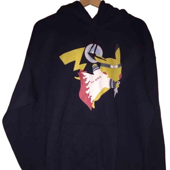 Pikachu Japan Hoodie Men’s Size Large - Picture 1 of 1